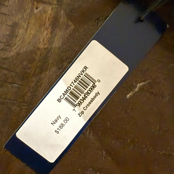 Dooney & Bourke Shoulder Bag - Picture 5 of 9